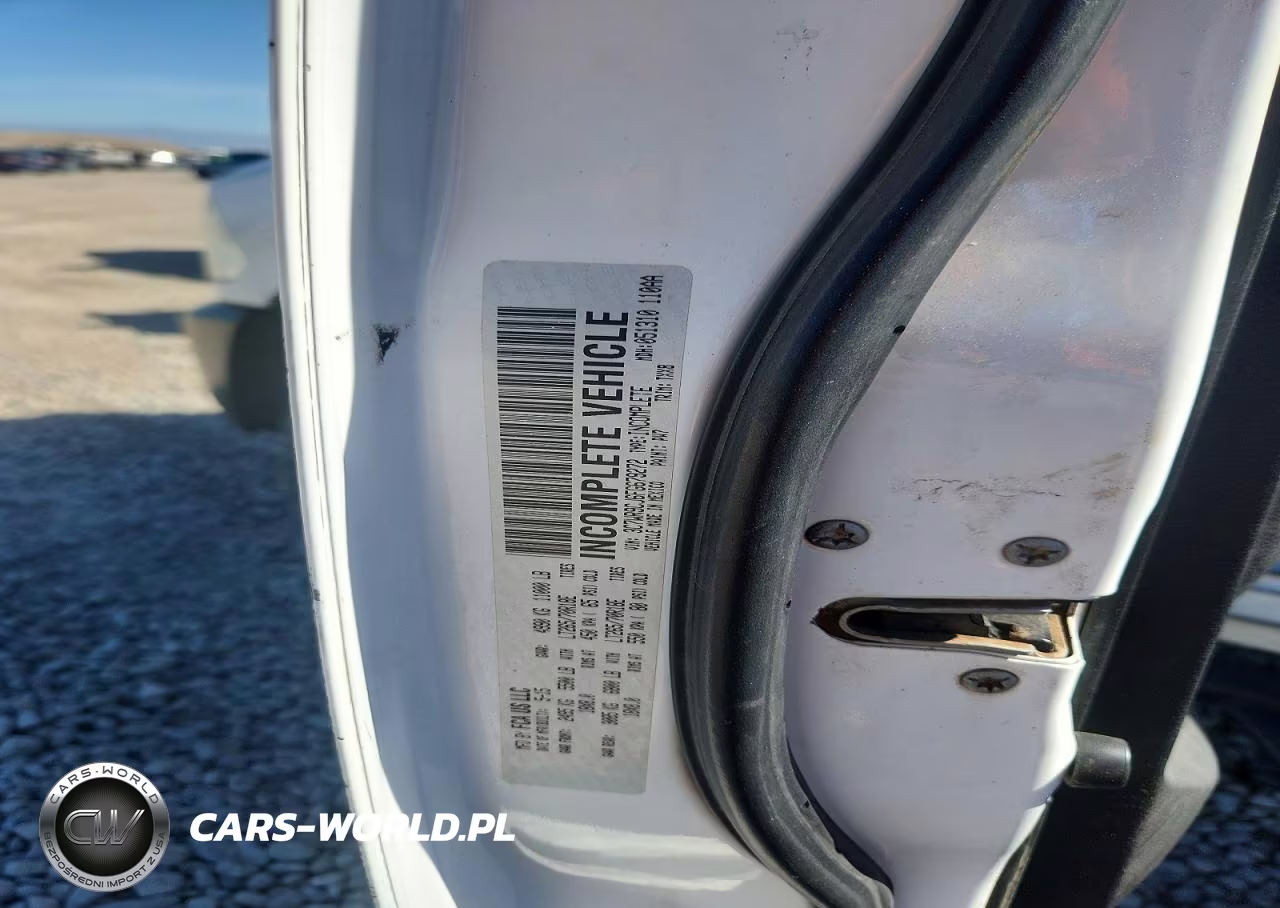 2015 Ram 3500 VIN:3C7WR9CJ6FG679272 - 12