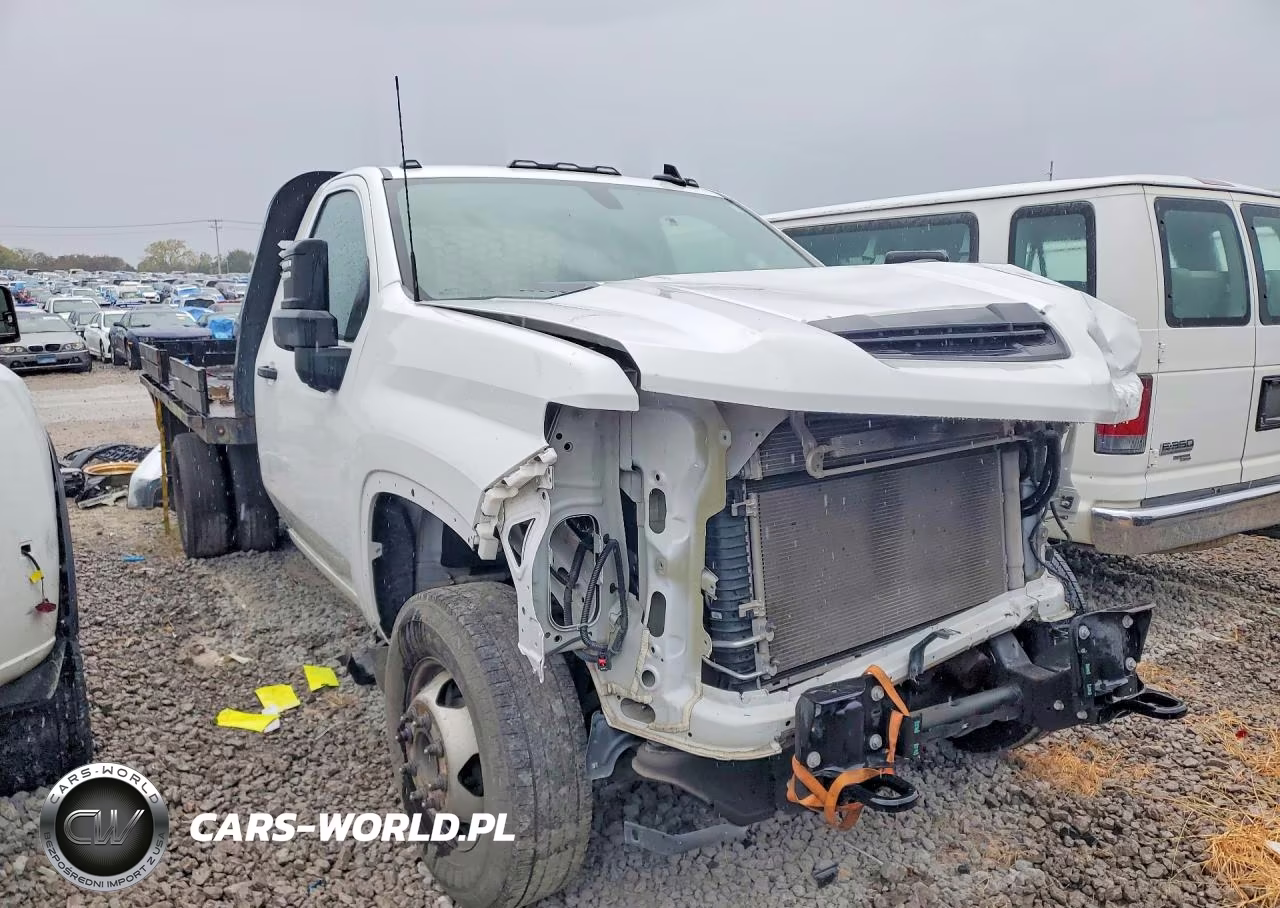 2022 Chevrolet Silverado C3500 VIN:1GB3WRE76NF182477 - 4