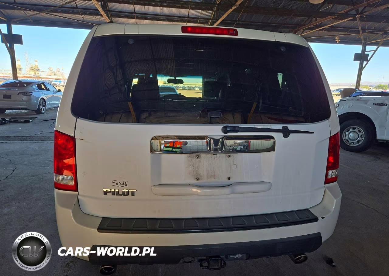 2011 Honda Pilot Touring VIN:5FNYF4H95BB078189 - 6