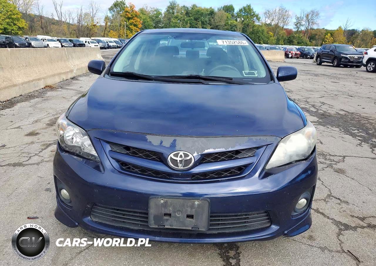 2013 Toyota Corolla S VIN:2T1BU4EE0DC070635 - 5