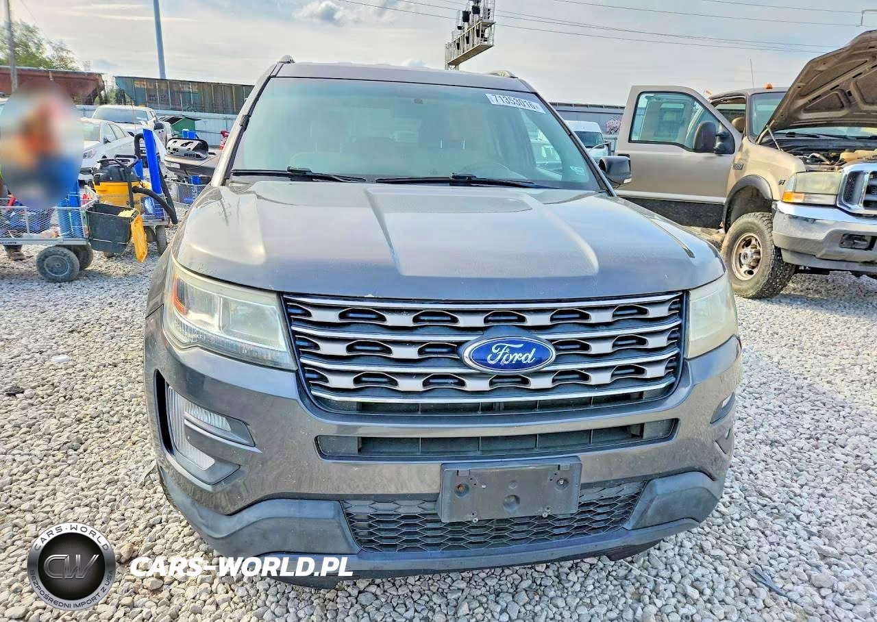 2017 Ford Explorer Xlt VIN:1FM5K7D89HGA44957 - 5