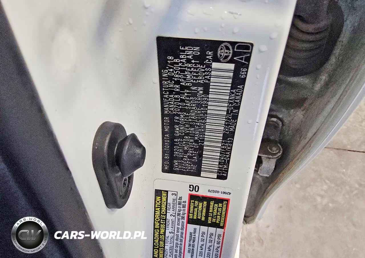2018 Toyota Corolla Le VIN:2T1BURHE6JC101990 - 12