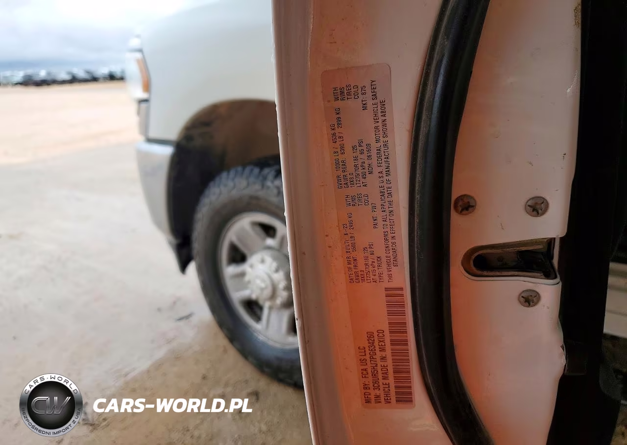 2023 Ram 2500 Tradesman VIN:3C6UR5HJ7PG634260 - 12