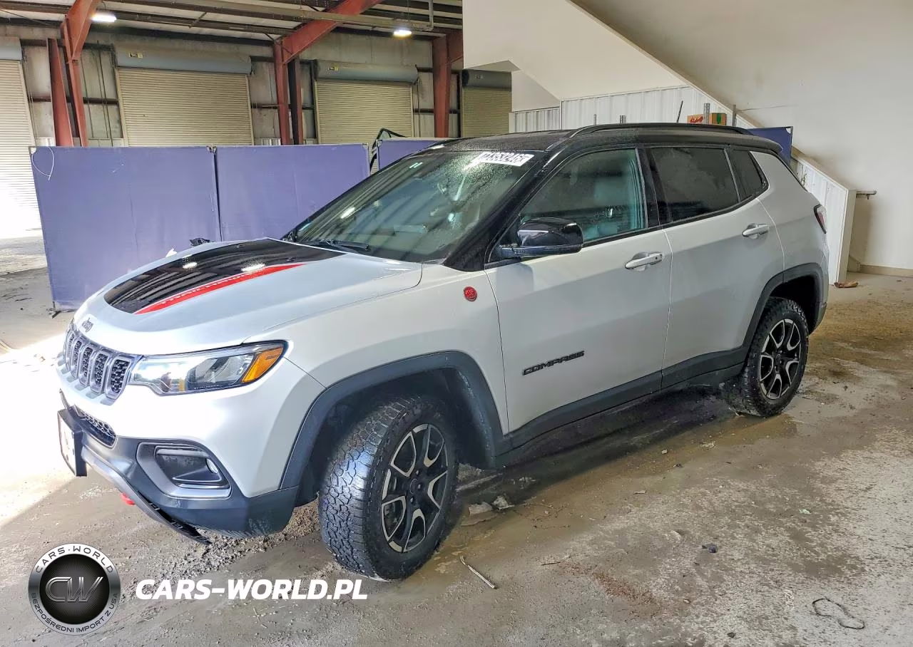 2025 Jeep Compass Trailhawk – zdjęcie 1 z 13