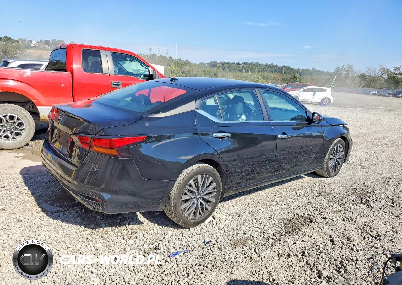 2025 Nissan Altima Sv VIN:1N4BL4DVXSN402147 - 3