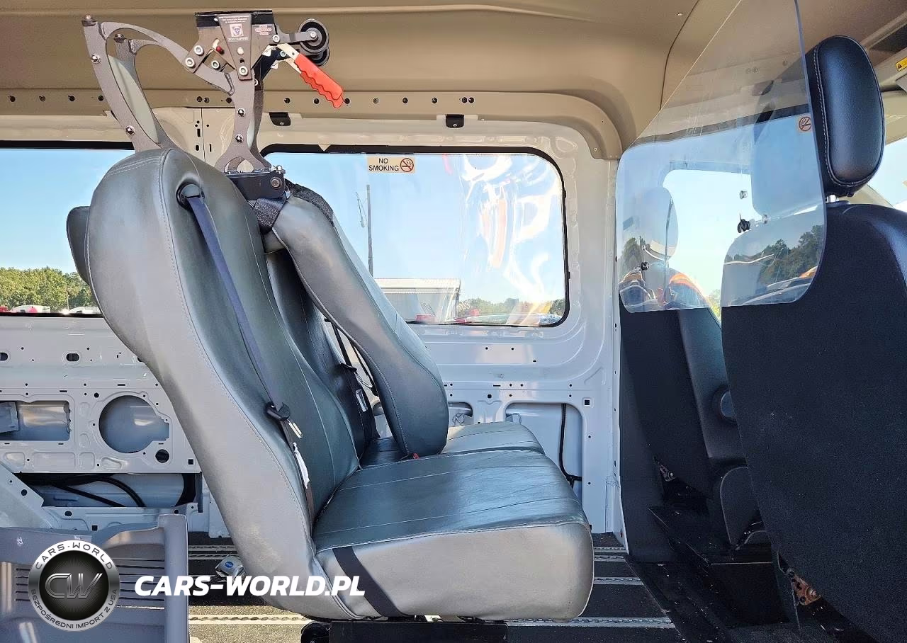 2022 Ford Transit T-250 VIN:1FTBR2C8XNKA75151 - 11