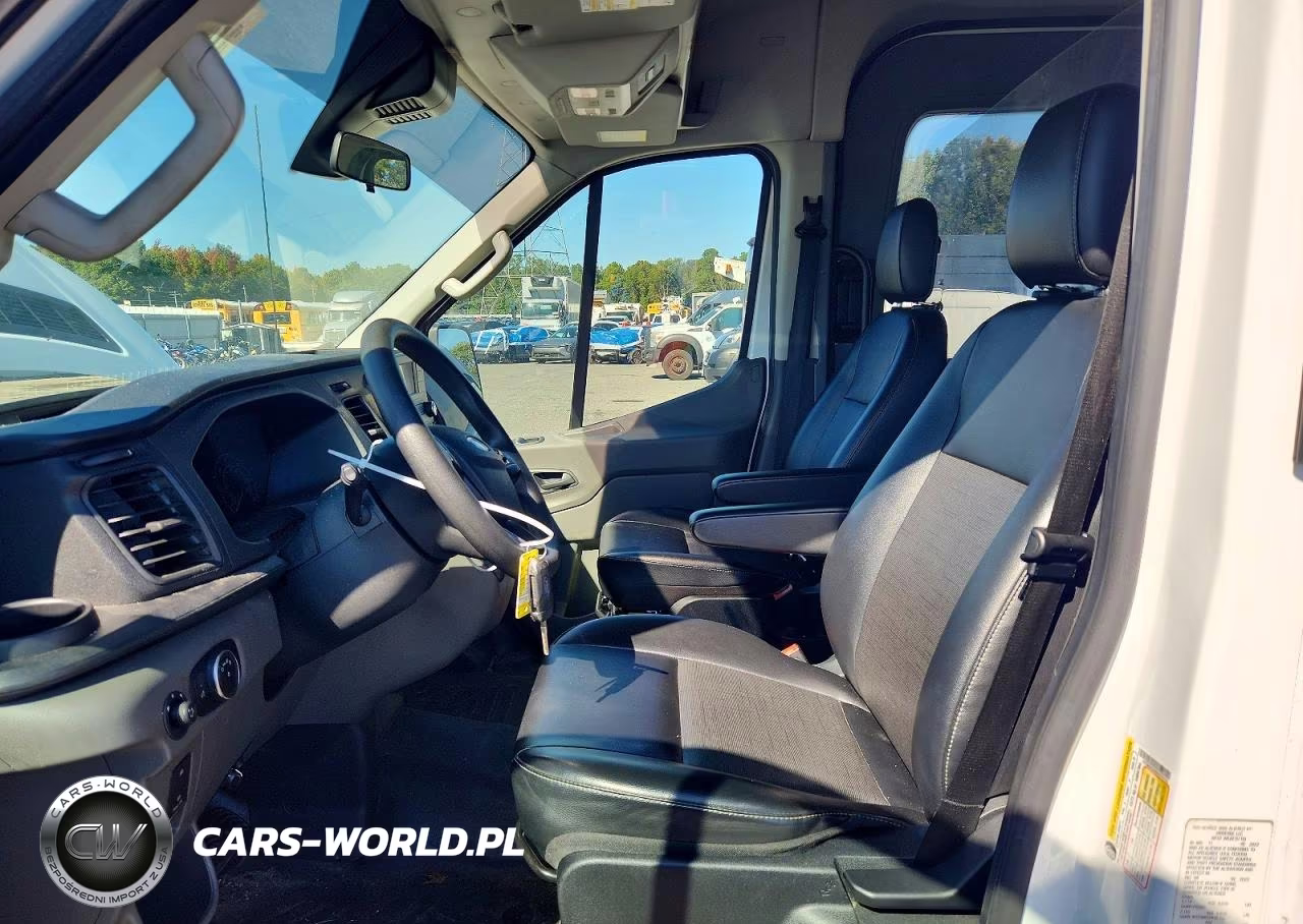2022 Ford Transit T-250 VIN:1FTBR2C8XNKA75151 - 7
