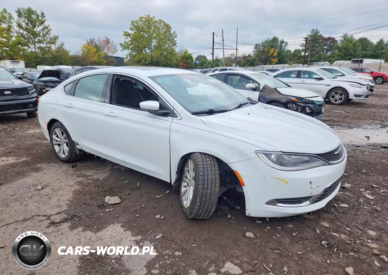 2016 Chrysler 200 Limited VIN:1C3CCCAB3GN137330 - 4
