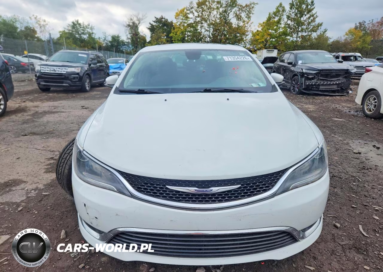 2016 Chrysler 200 Limited VIN:1C3CCCAB3GN137330 - 5