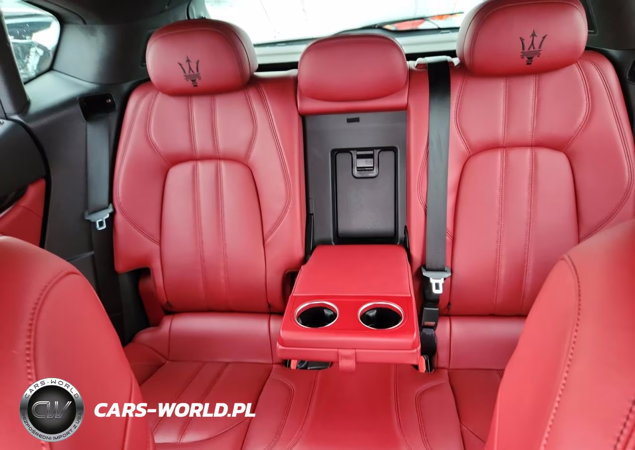 2021 Maserati Levante Sport VIN:ZN661XUS2MX379722 - 10