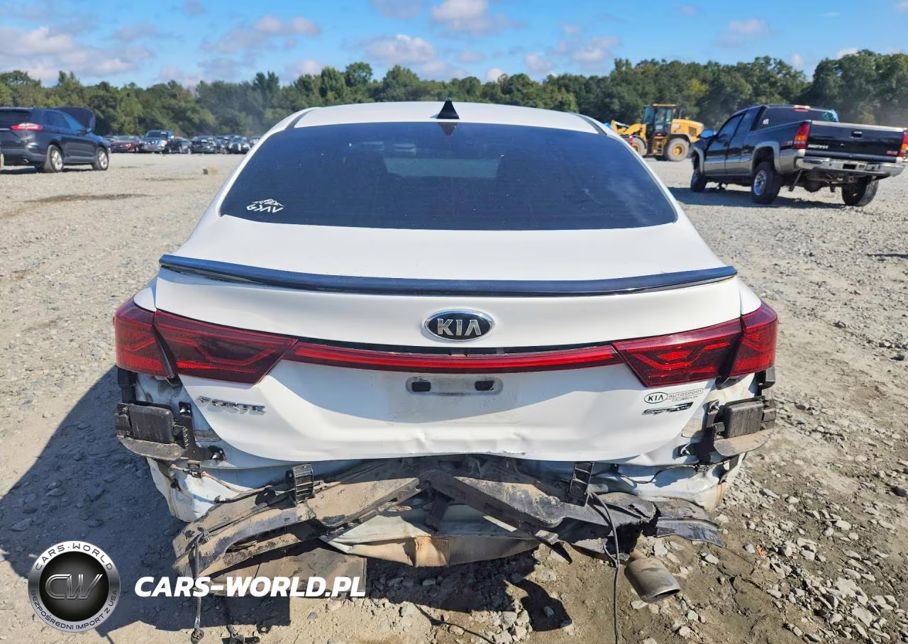 2021 Kia Forte Gt Line VIN:3KPF34AD7ME276134 - 6