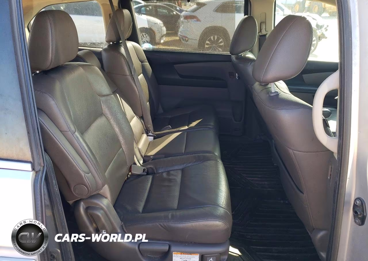 2015 Honda Odyssey VIN:5FNRL5H62FB064507 - 11
