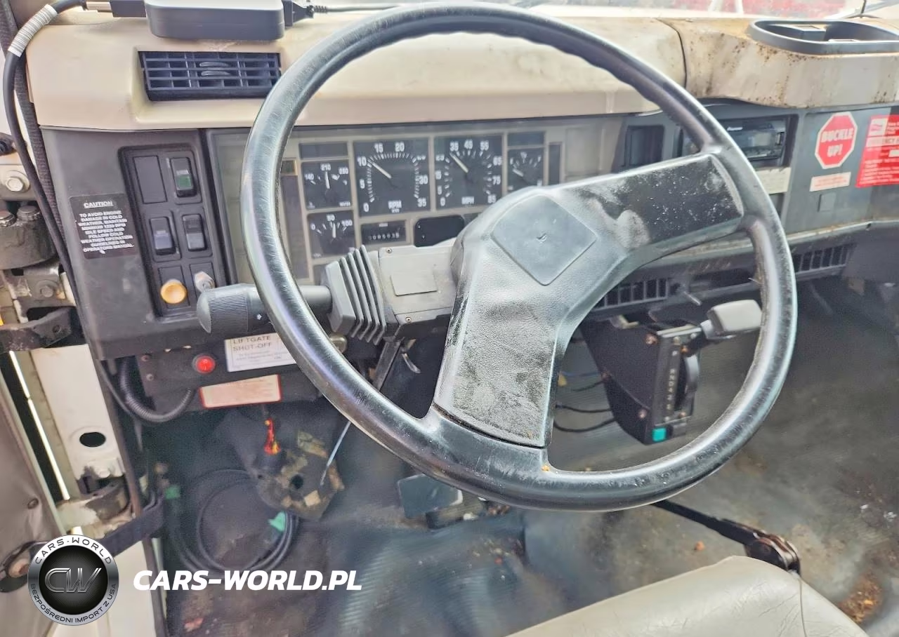 2001 International 4000 4700 VIN:1HTSCABMX1H388639 - 8