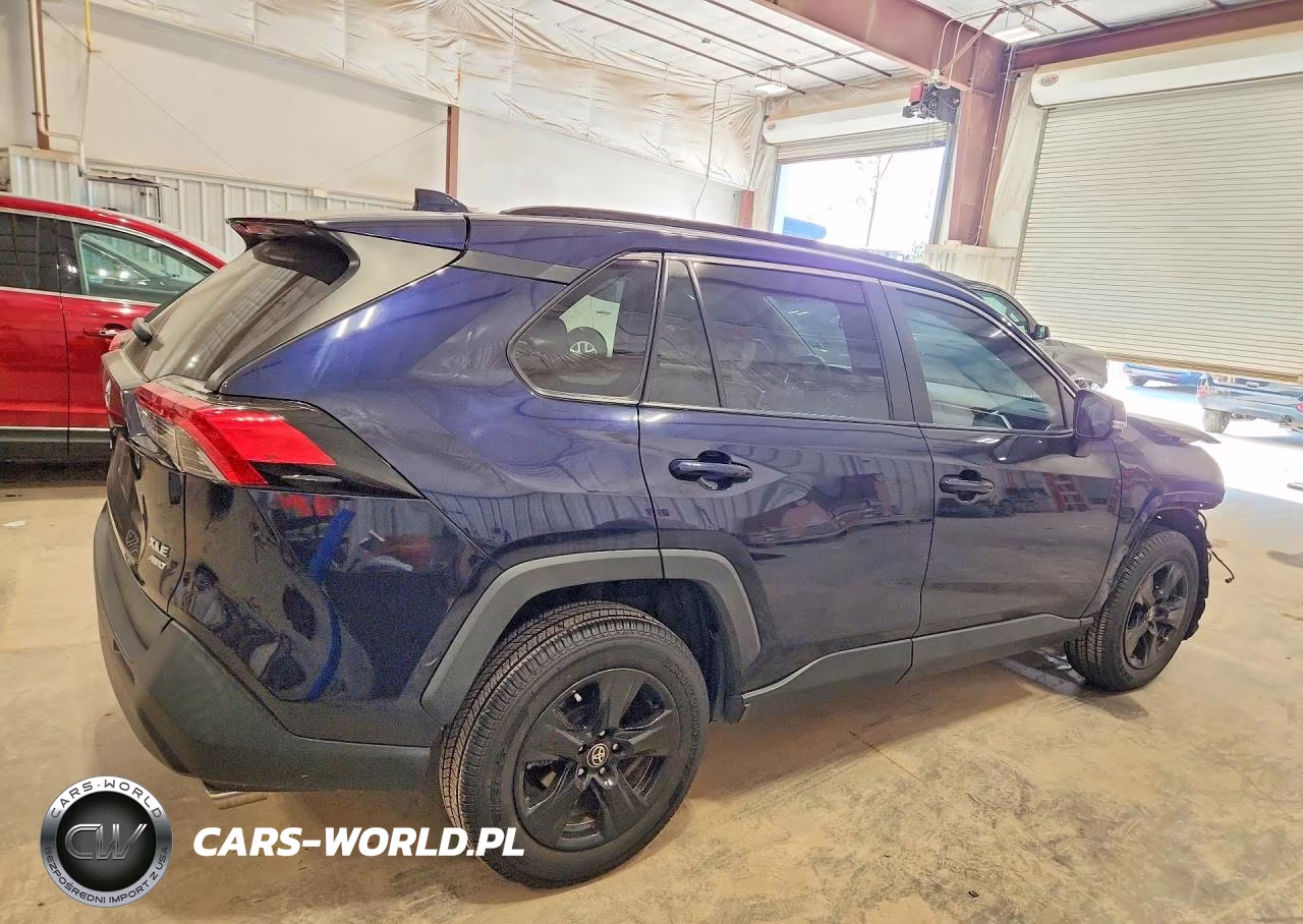 2021 Toyota Rav4 Xle VIN:2T3P1RFV7MW210938 - 3