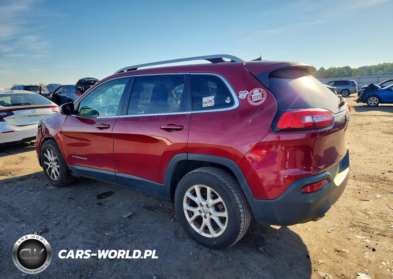 2016 Jeep Cherokee Latitude VIN:1C4PJLCB5GW284047 - 2
