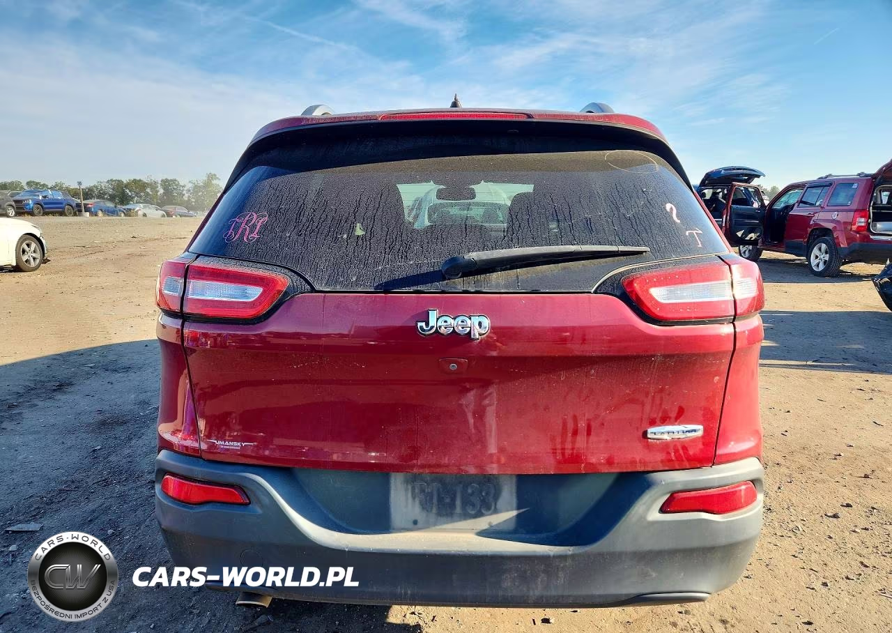 2016 Jeep Cherokee Latitude VIN:1C4PJLCB5GW284047 - 6
