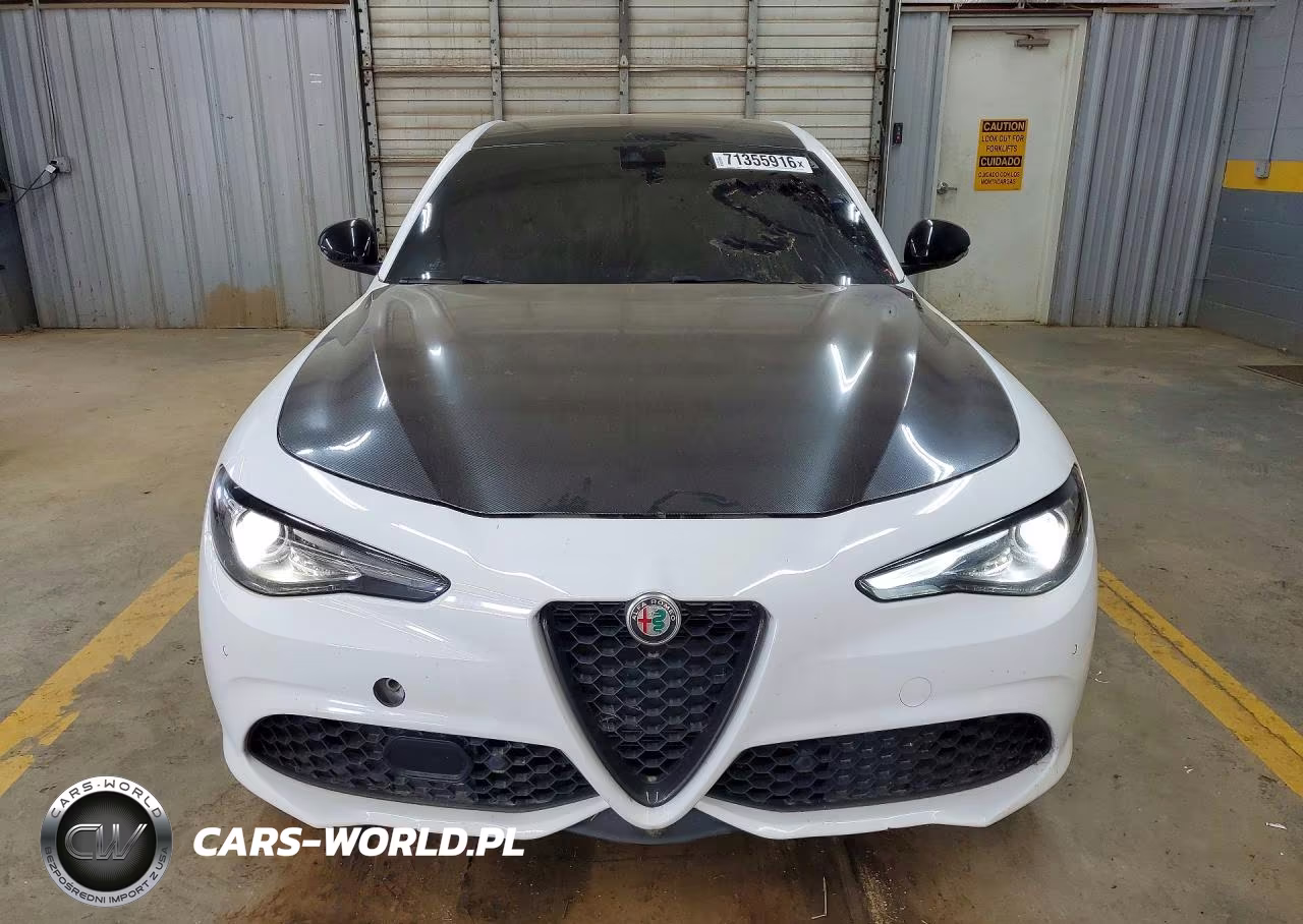 2023 Alfa Romeo Giulia Ti VIN:ZARFAMBN6P7666732 - 5