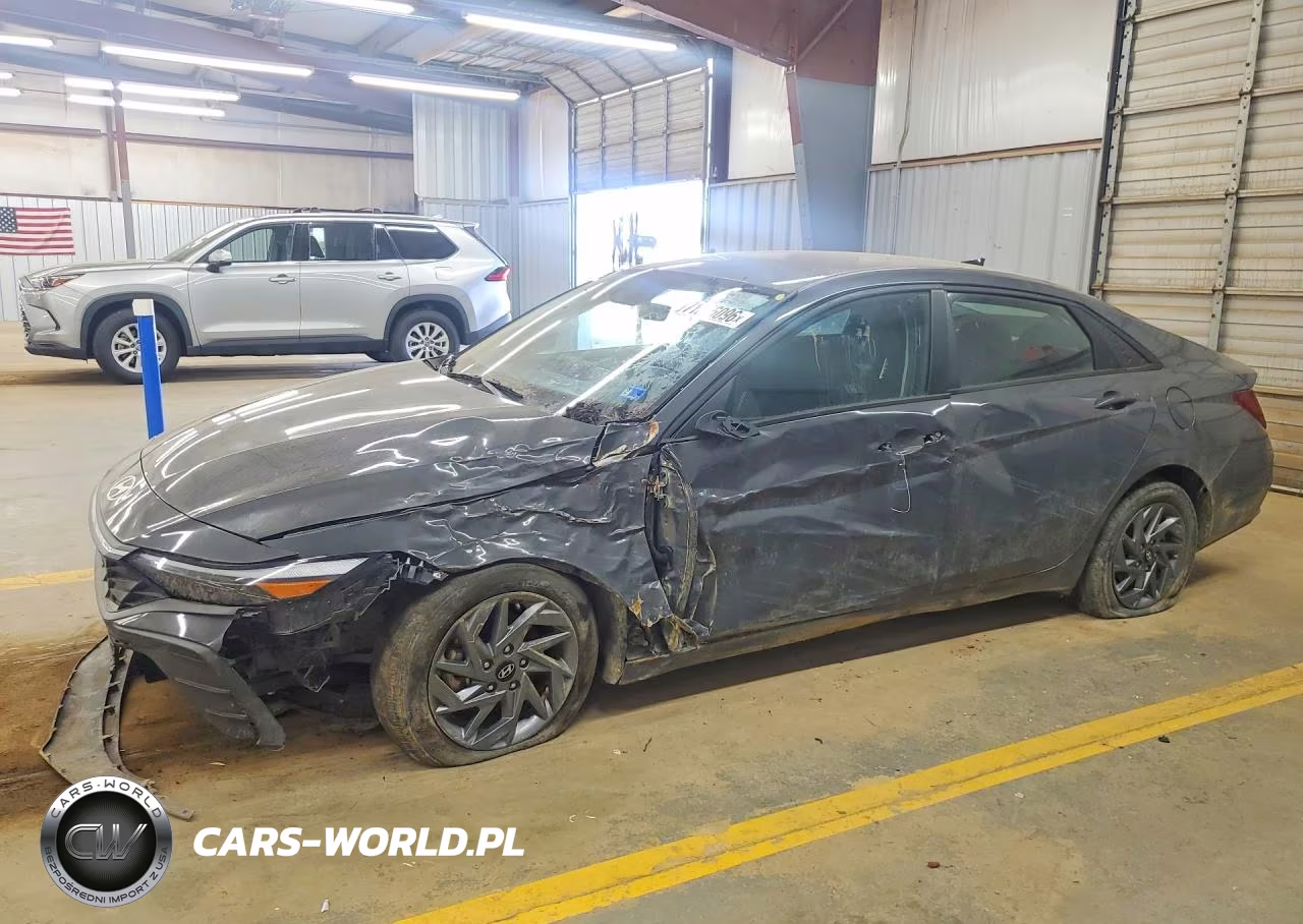 2024 Hyundai Elantra Sel