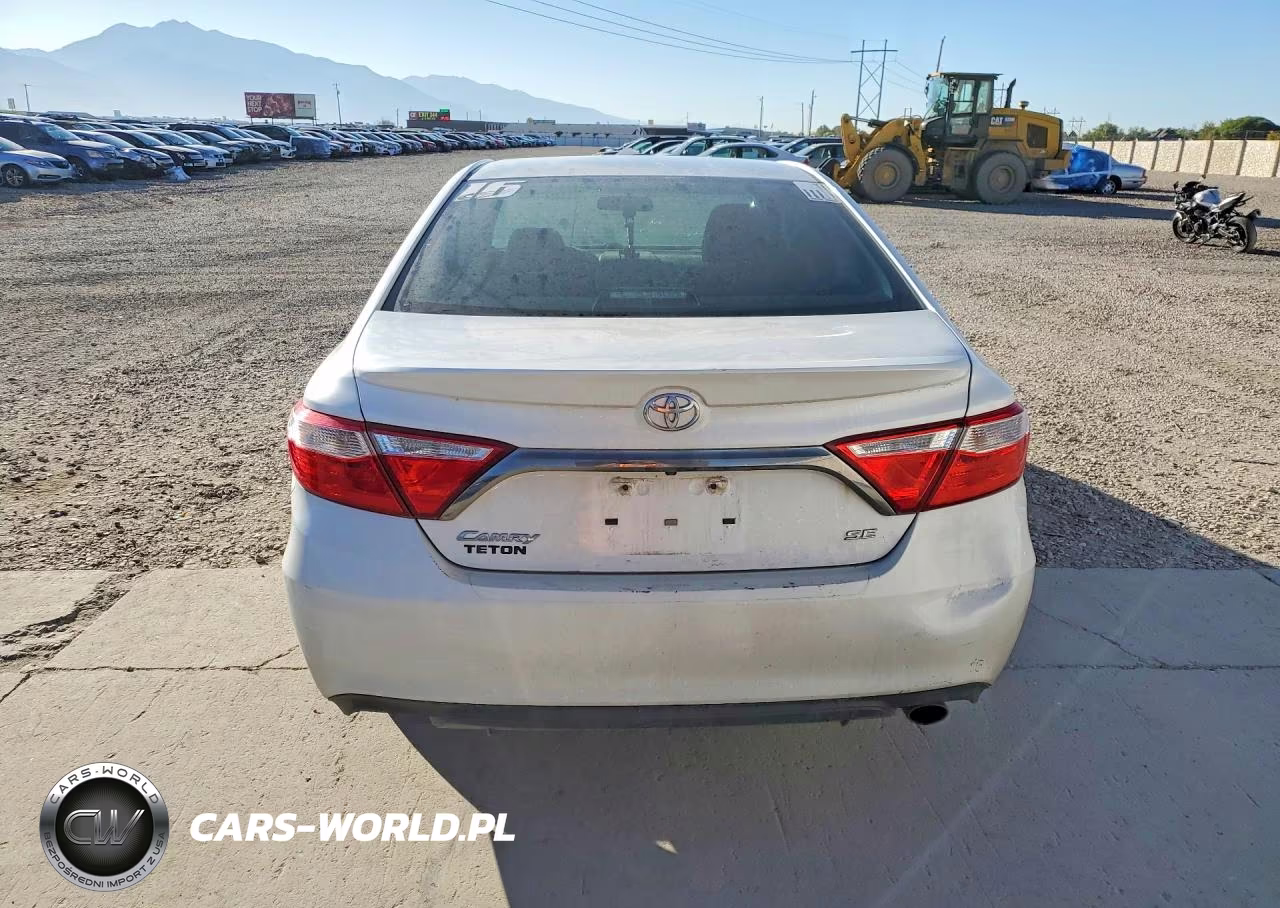 2016 Toyota Camry Se VIN:4T1BF1FK2GU241790 - 6