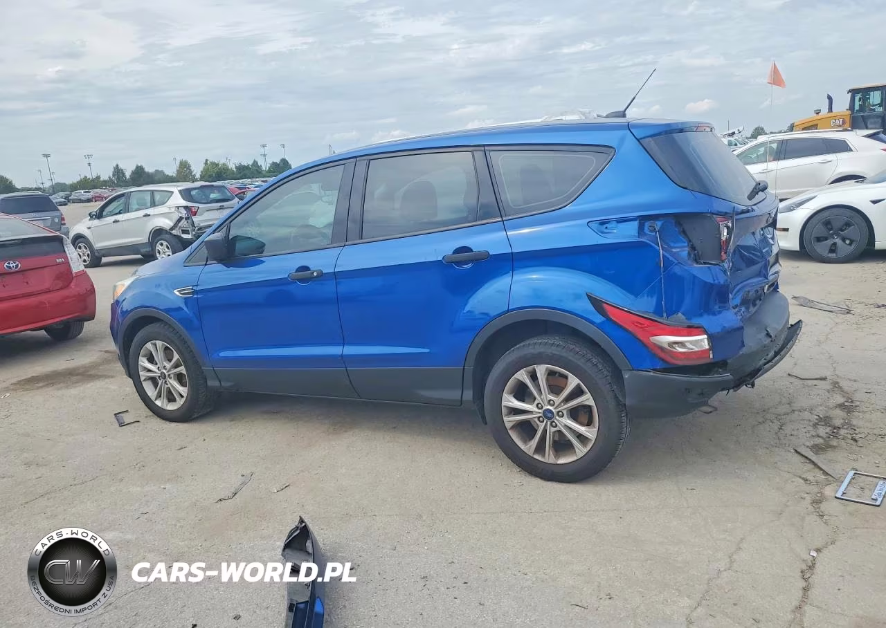 2017 Ford Escape S VIN:1FMCU0F75HUC66121 - 2