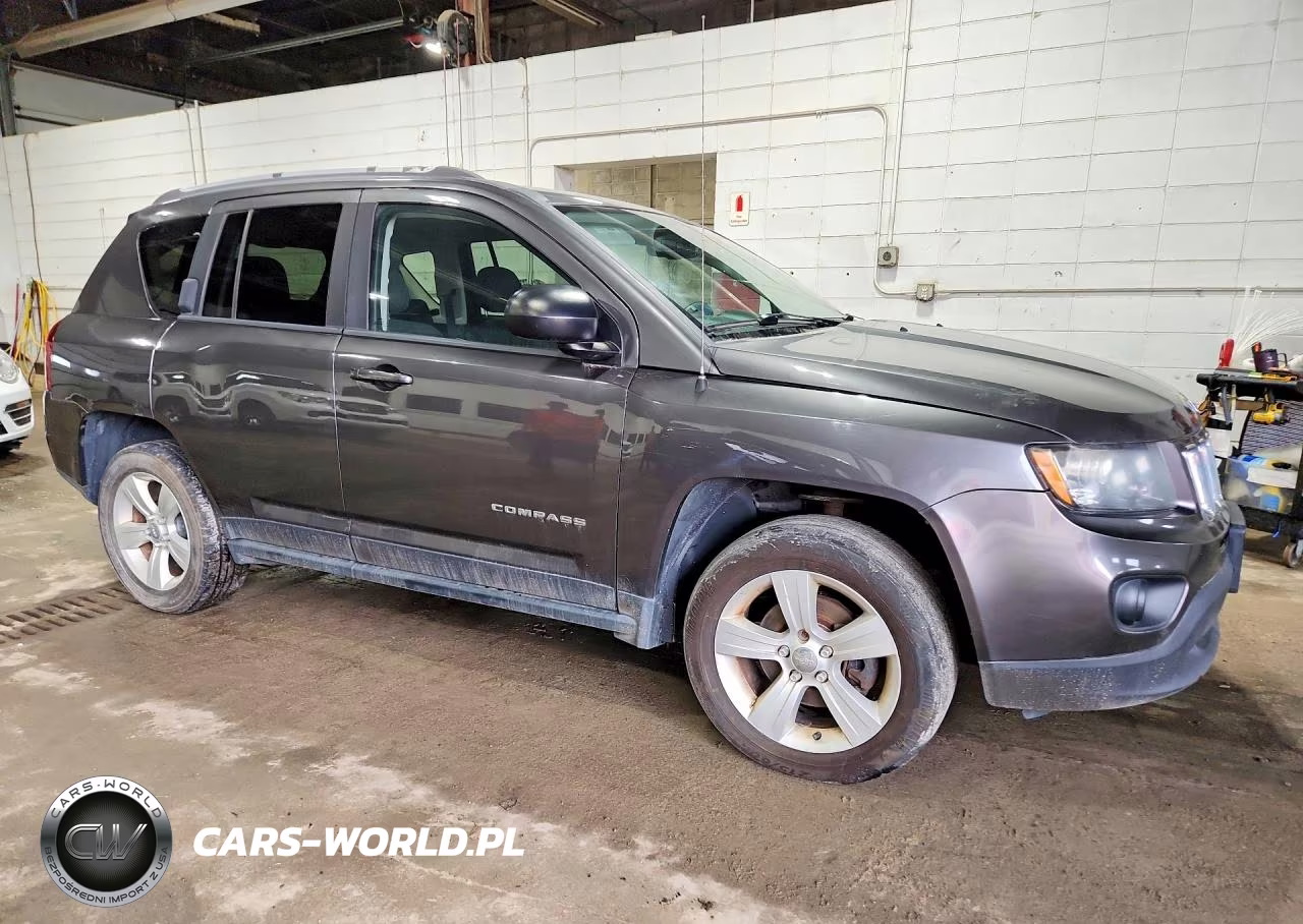 2016 Jeep Compass Sport VIN:1C4NJDBB5GD686984 - 4