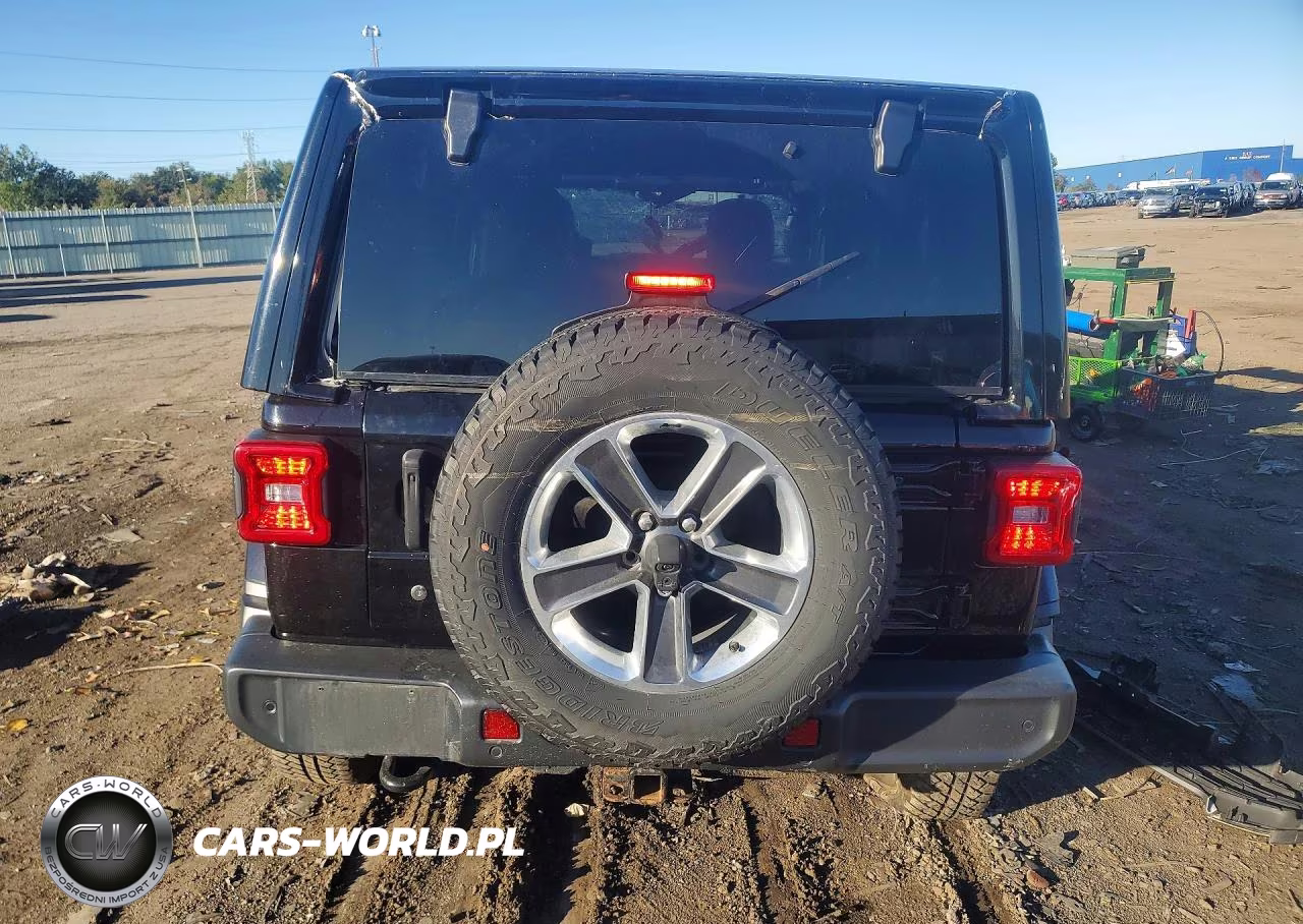 2020 Jeep Wrangler Unlimited Sahara VIN:1C4HJXEN8LW234837 - 6