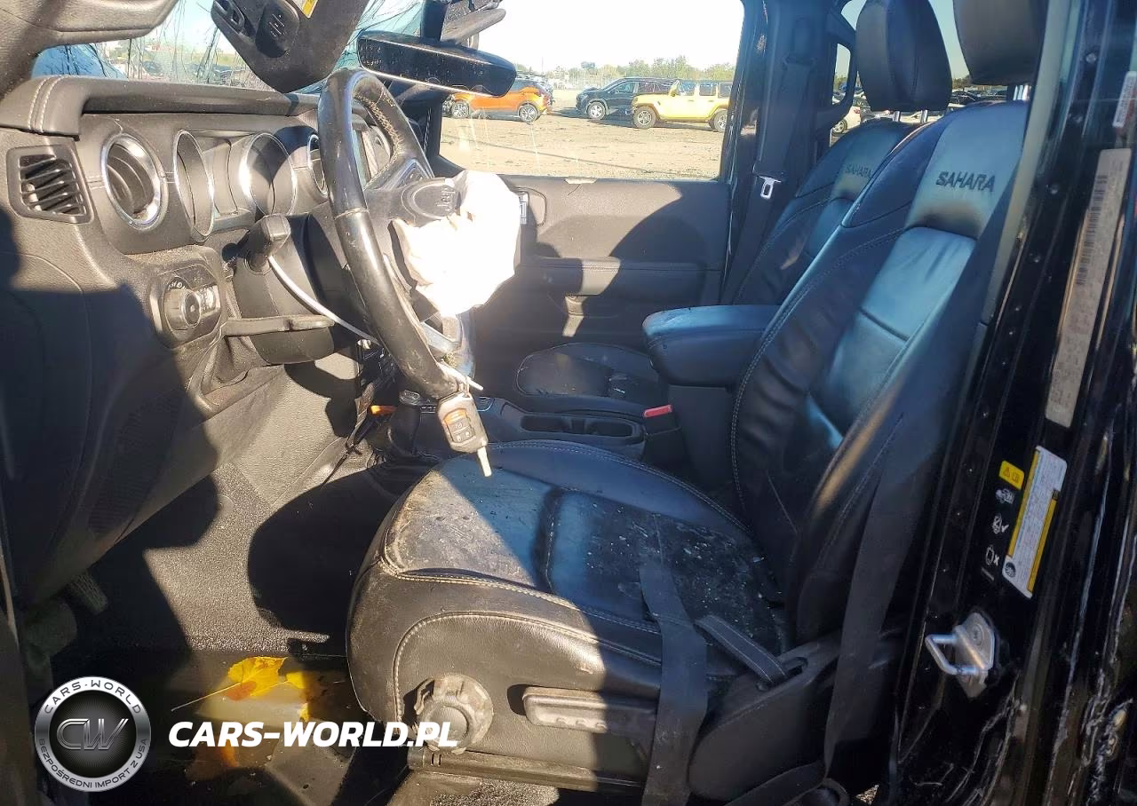 2020 Jeep Wrangler Unlimited Sahara VIN:1C4HJXEN8LW234837 - 7
