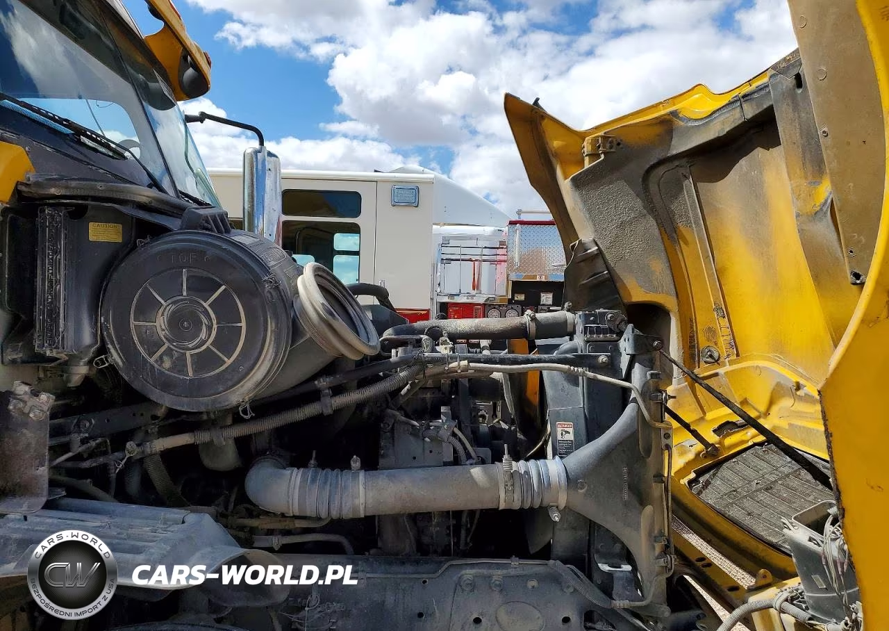 2006 Freightliner Columbia 120 Semi Truck VIN:1FUJA6CK76DV52669 - 11