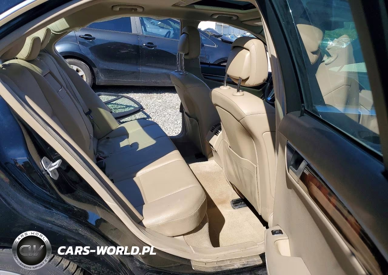 2013 Mercedes-Benz C 300 4Matic VIN:WDDGF8AB9DR254132 - 10