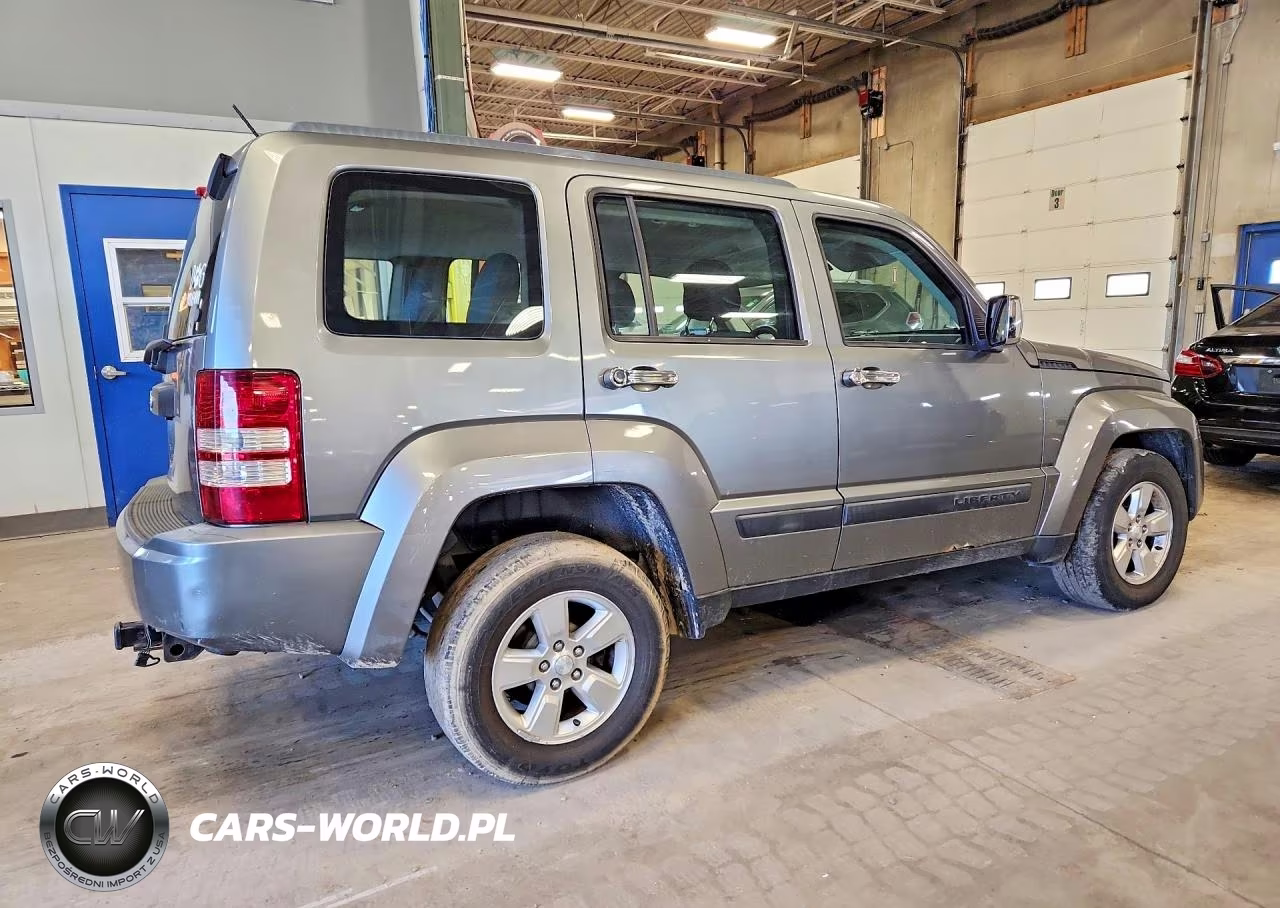 2012 Jeep Liberty Sport VIN:1C4PJMAK2CW209261 - 3