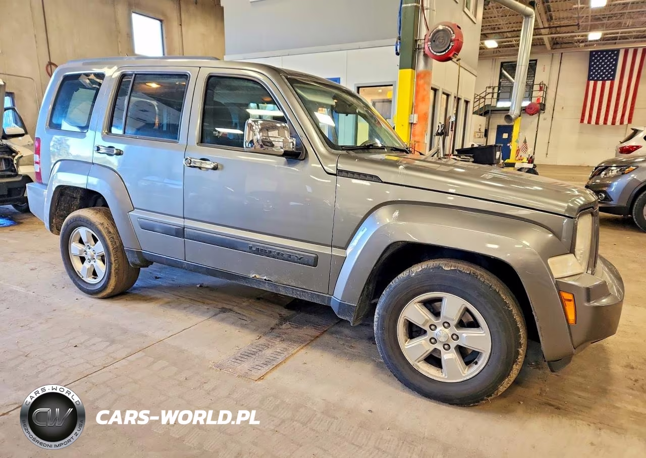 2012 Jeep Liberty Sport VIN:1C4PJMAK2CW209261 - 4