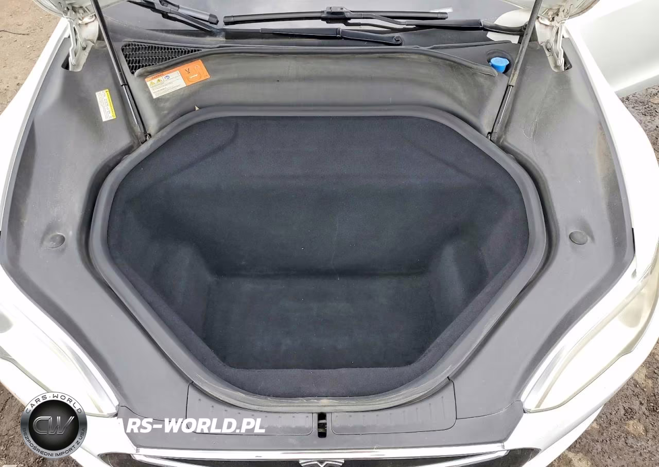 2015 Tesla Model S VIN:5YJSA1E42FF118651 - 11