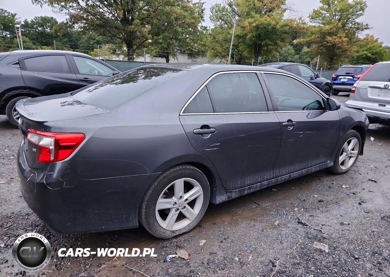 2013 Toyota Camry Se VIN:4T1BF1FK1DU237953 - 3