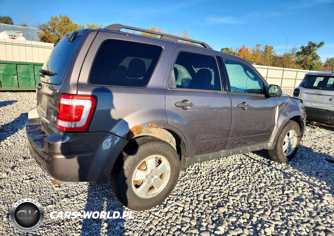 2012 Ford Escape Xlt VIN:1FMCU9DG7CKB50799 - 3