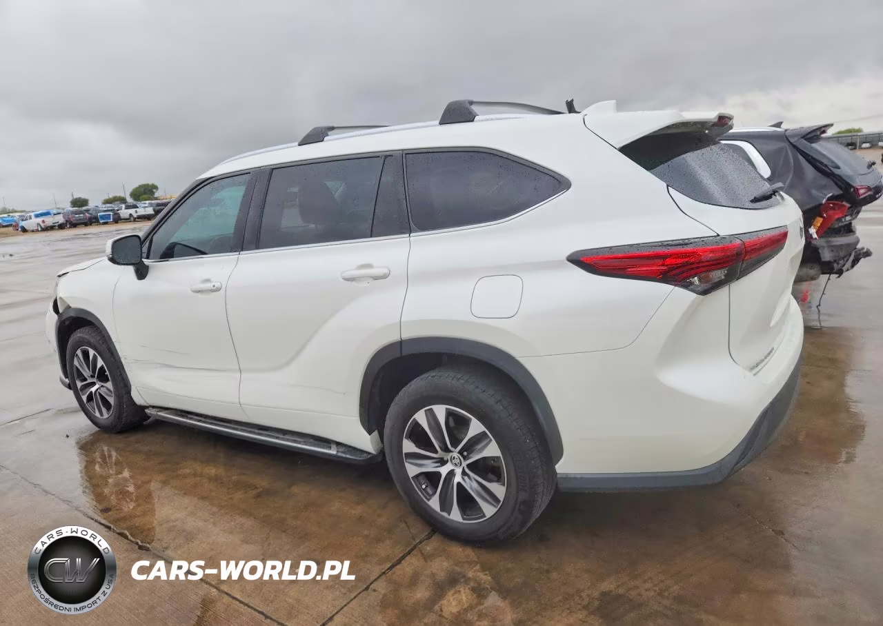 2021 Toyota Highlander Xle VIN:5TDGZRAH9MS519046 - 2