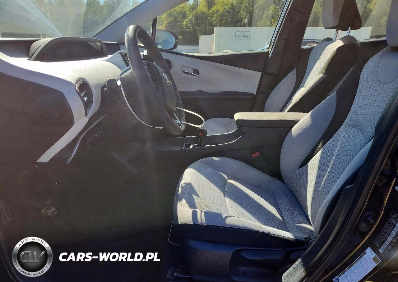 2020 Toyota Prius Le VIN:JTDKARFU7L3109451 - 7
