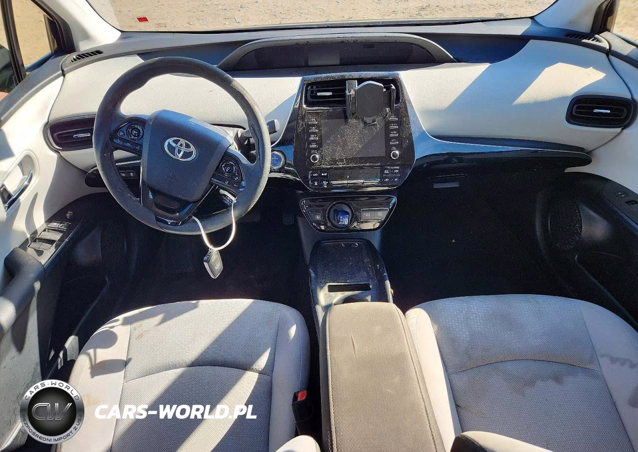2020 Toyota Prius Le VIN:JTDKARFU7L3109451 - 8