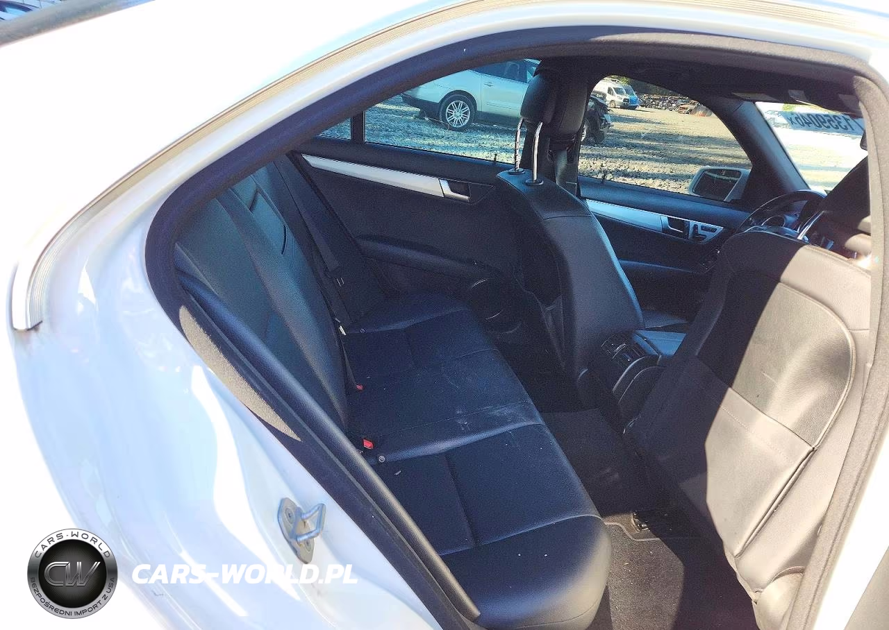 2013 Mercedes-Benz C 300 4Matic VIN:WDDGF8AB5DG121444 - 10