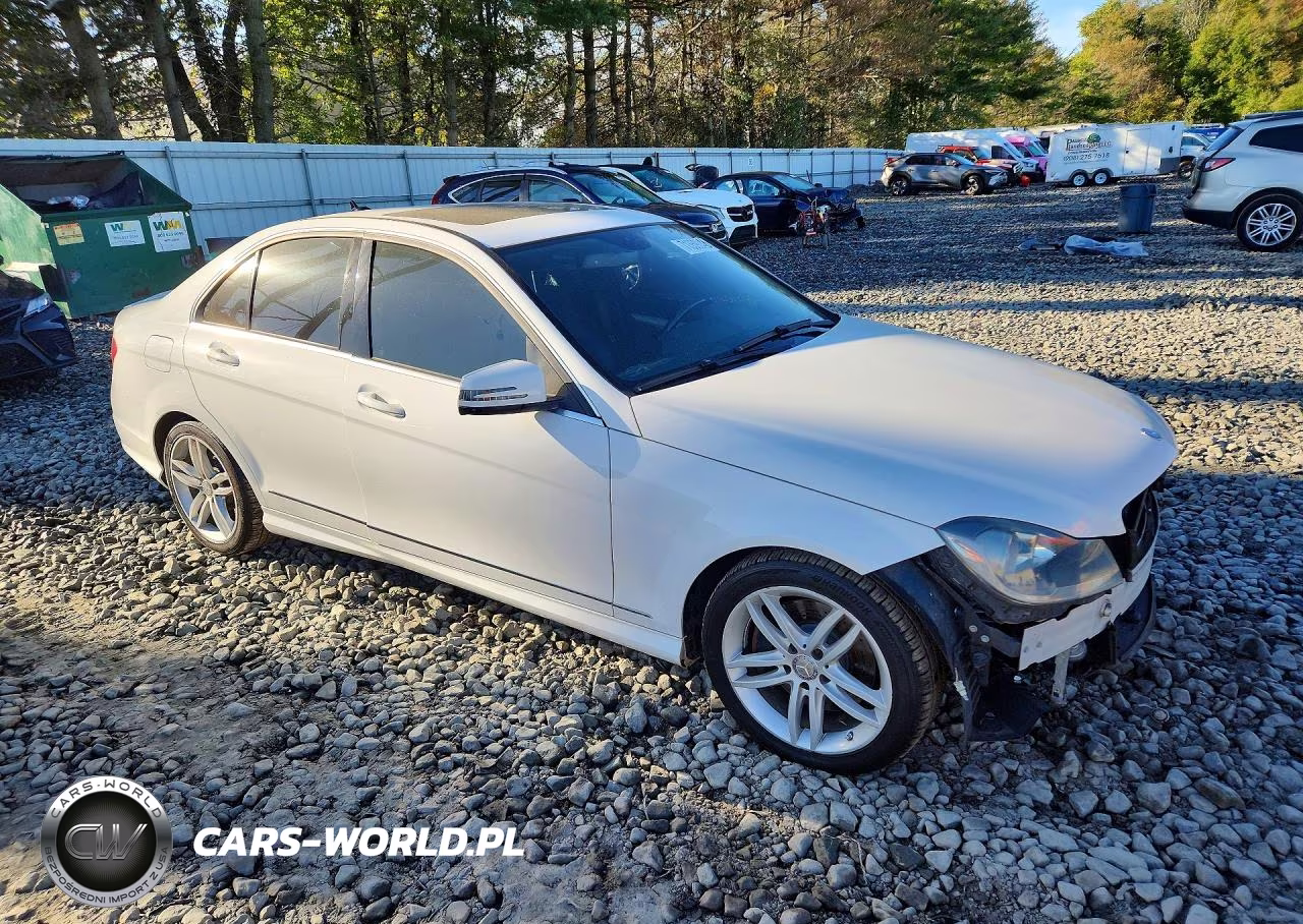 2013 Mercedes-Benz C 300 4Matic VIN:WDDGF8AB5DG121444 - 4