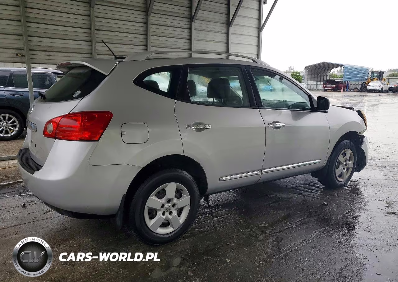 2014 Nissan Rogue Select S VIN:JN8AS5MT1EW622597 - 3