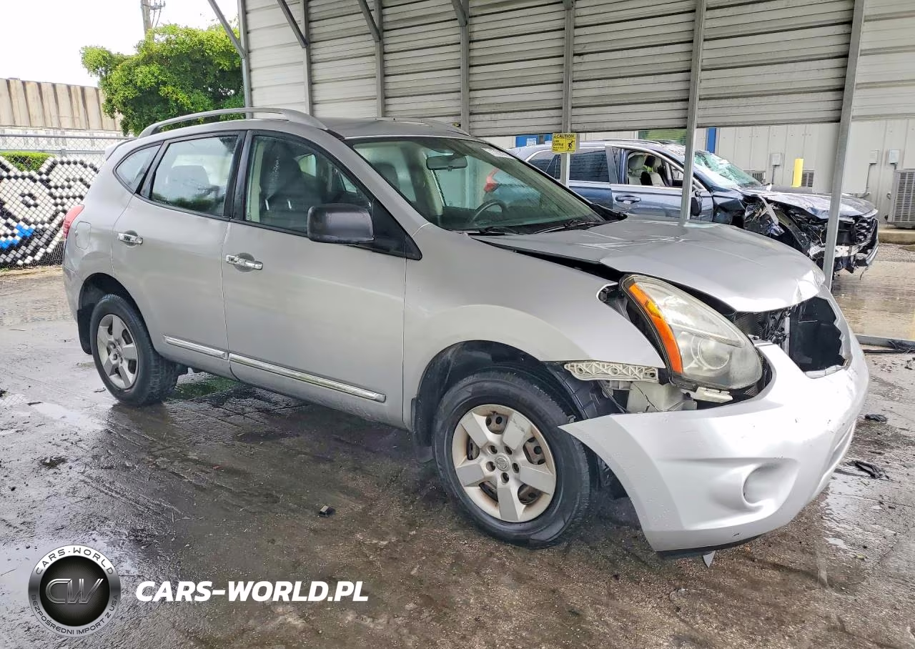 2014 Nissan Rogue Select S VIN:JN8AS5MT1EW622597 - 4