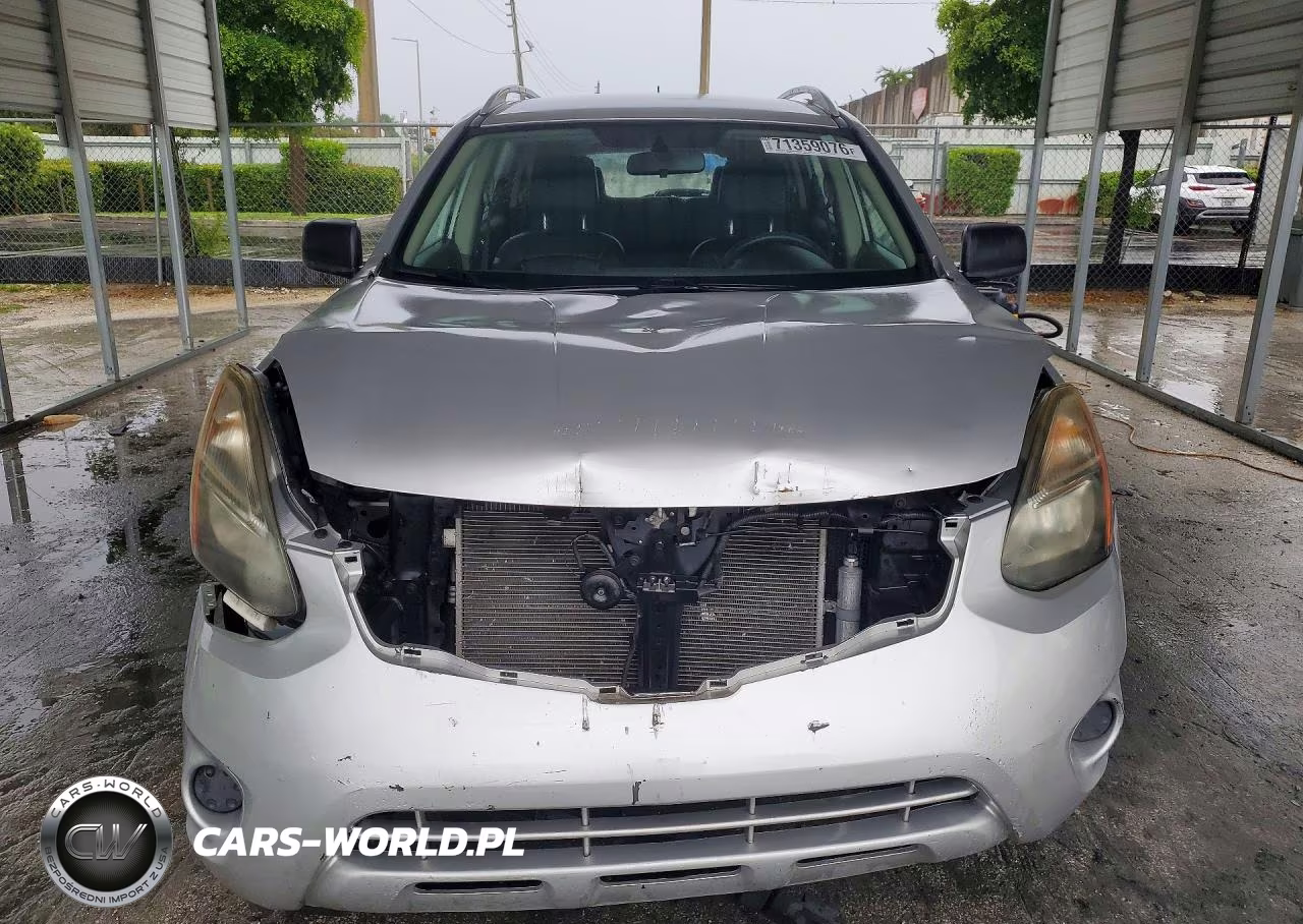 2014 Nissan Rogue Select S VIN:JN8AS5MT1EW622597 - 5