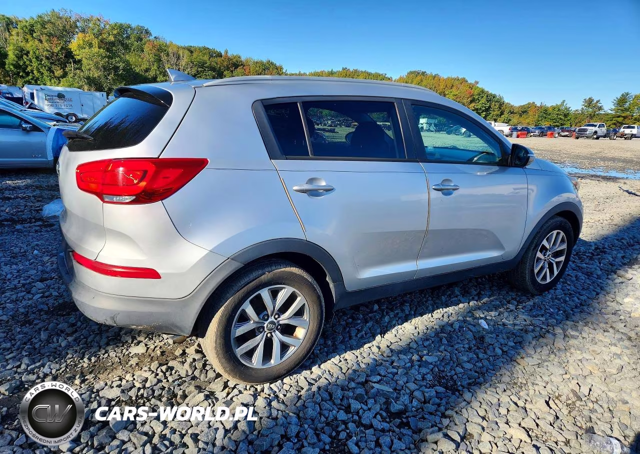 2015 Kia Sportage Lx VIN:KNDPB3AC6F7760811 - 3