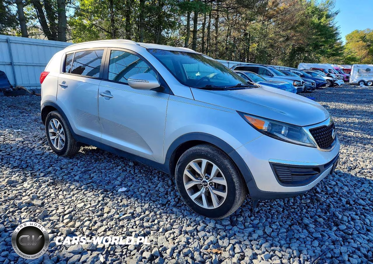 2015 Kia Sportage Lx VIN:KNDPB3AC6F7760811 - 4