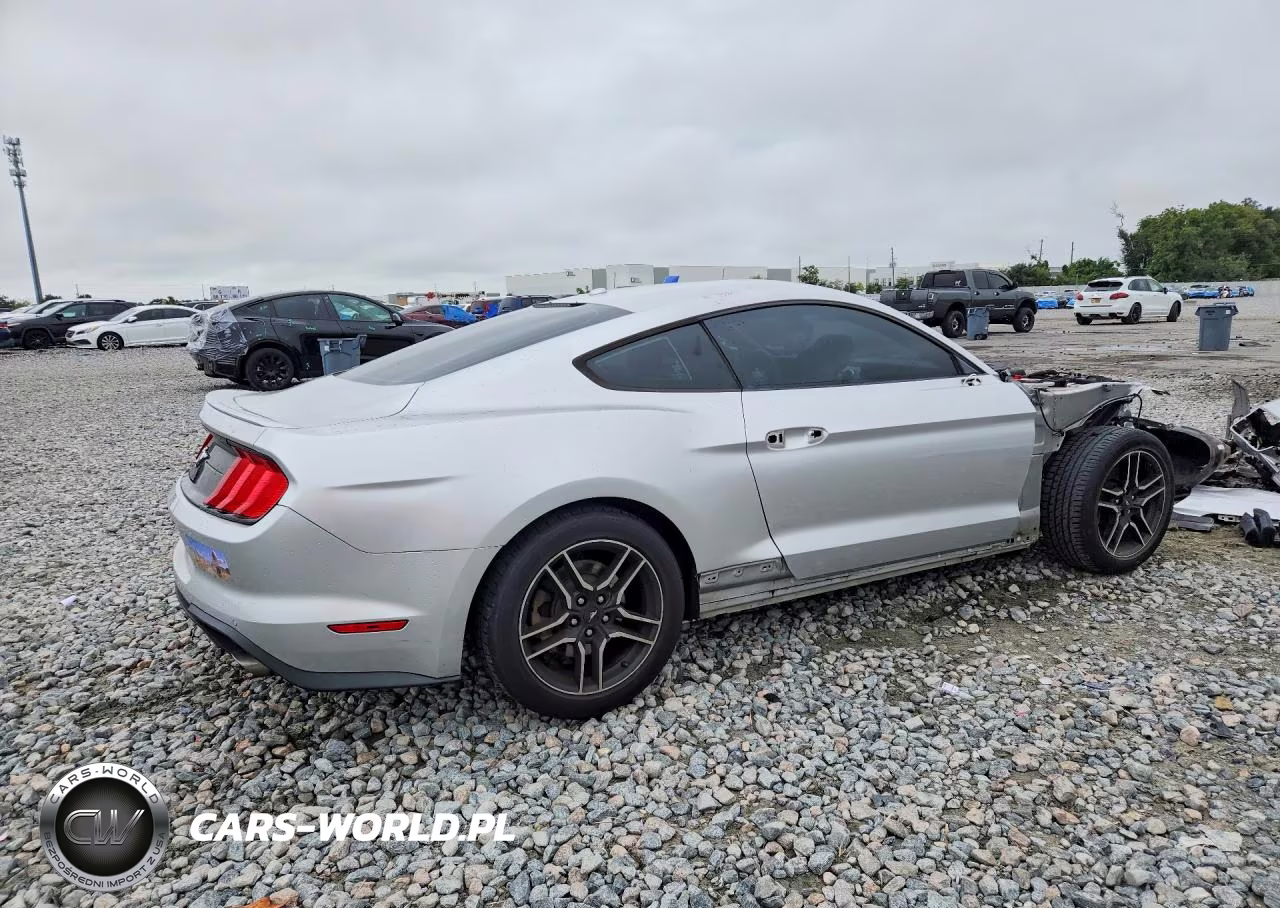 2018 Ford Mustang VIN:1FA6P8TH2J5115554 - 3
