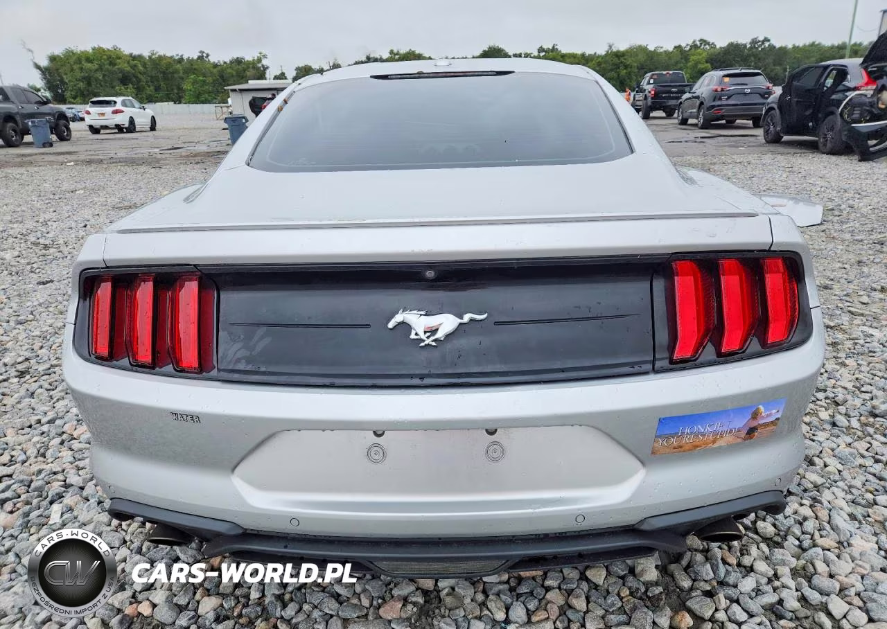 2018 Ford Mustang VIN:1FA6P8TH2J5115554 - 6