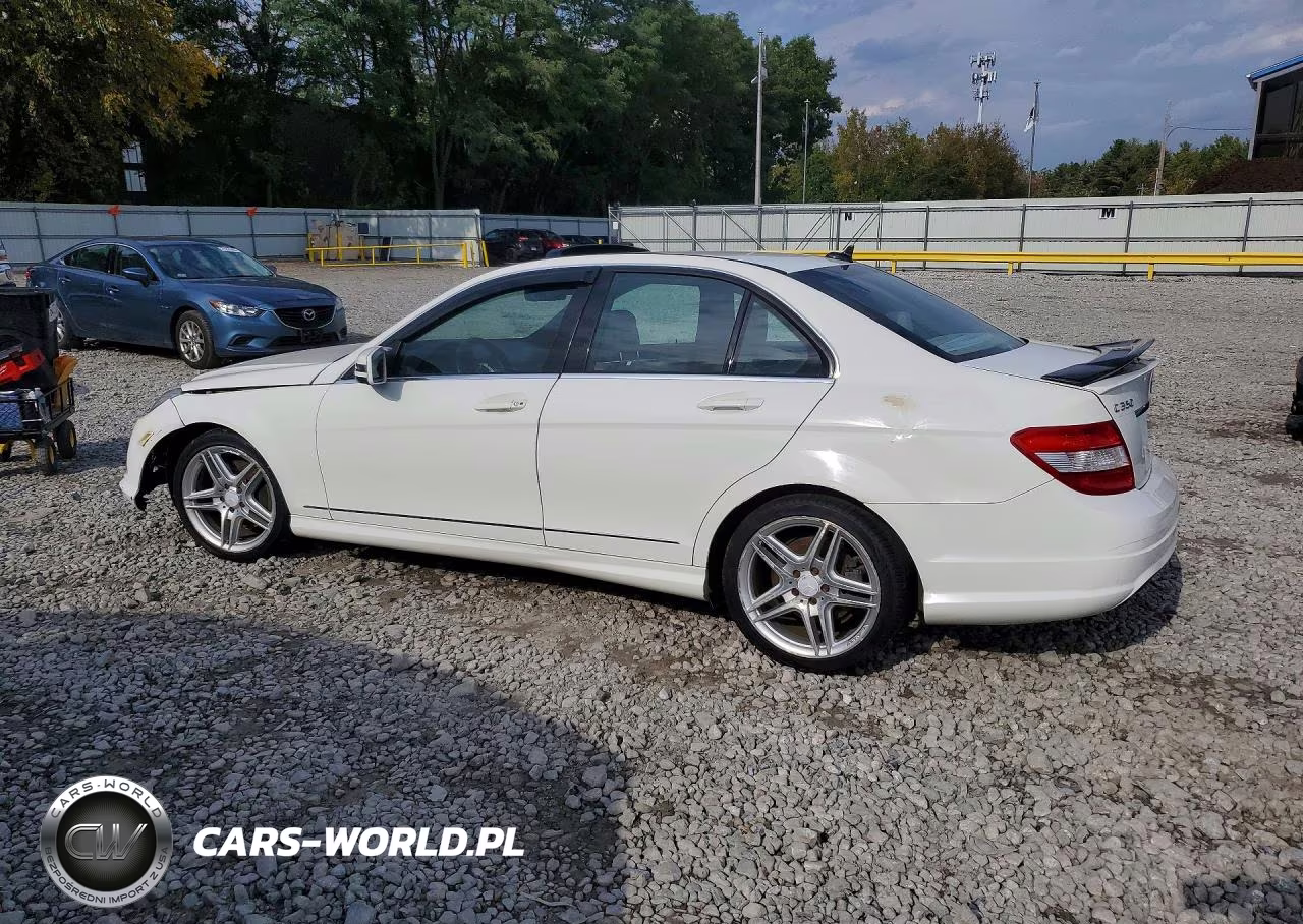 2010 Mercedes-Benz C 350 VIN:WDDGF5GB0AR098547 - 2
