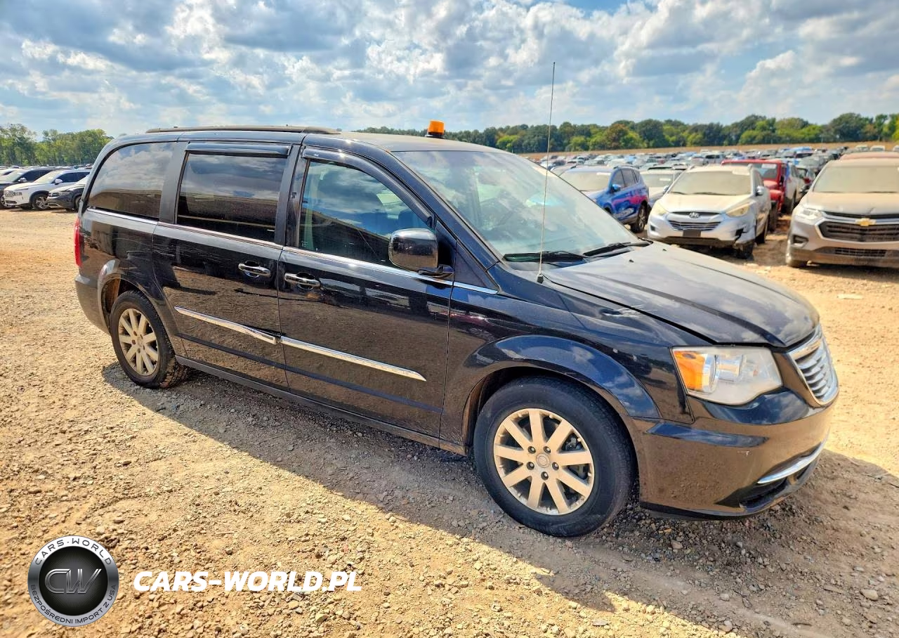 2015 Chrysler Town & Country Touring VIN:2C4RC1BG5FR551795 - 4