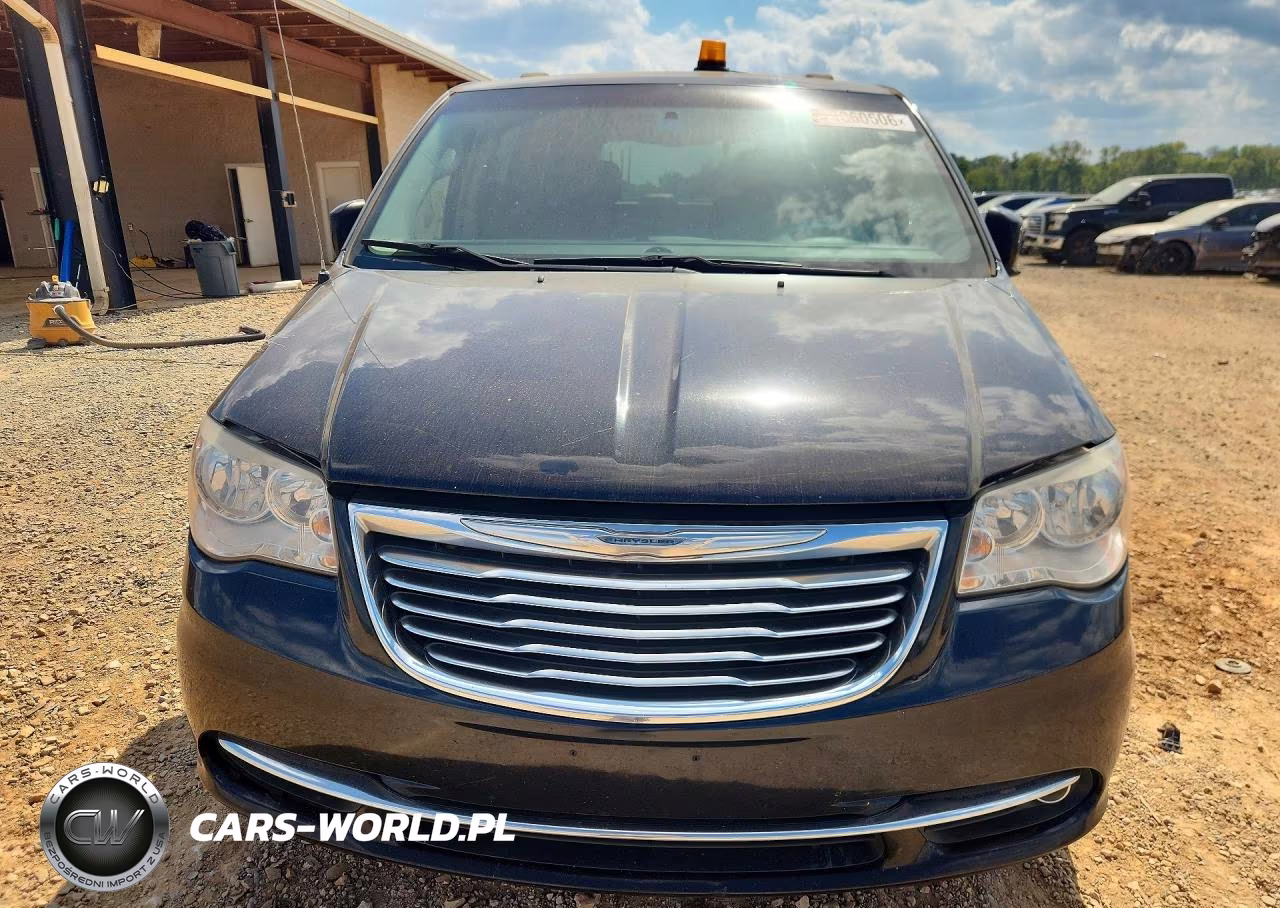 2015 Chrysler Town & Country Touring VIN:2C4RC1BG5FR551795 - 5