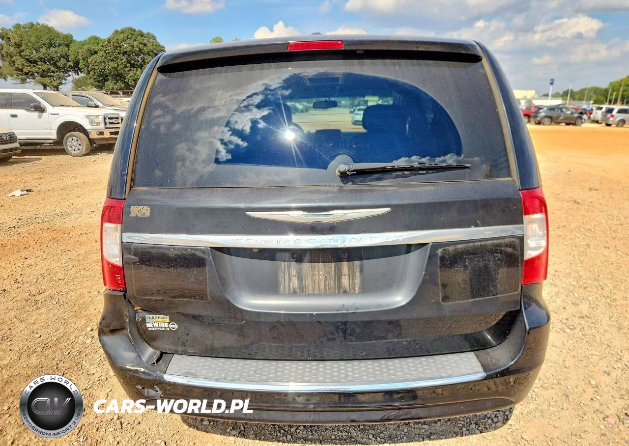 2015 Chrysler Town & Country Touring VIN:2C4RC1BG5FR551795 - 6